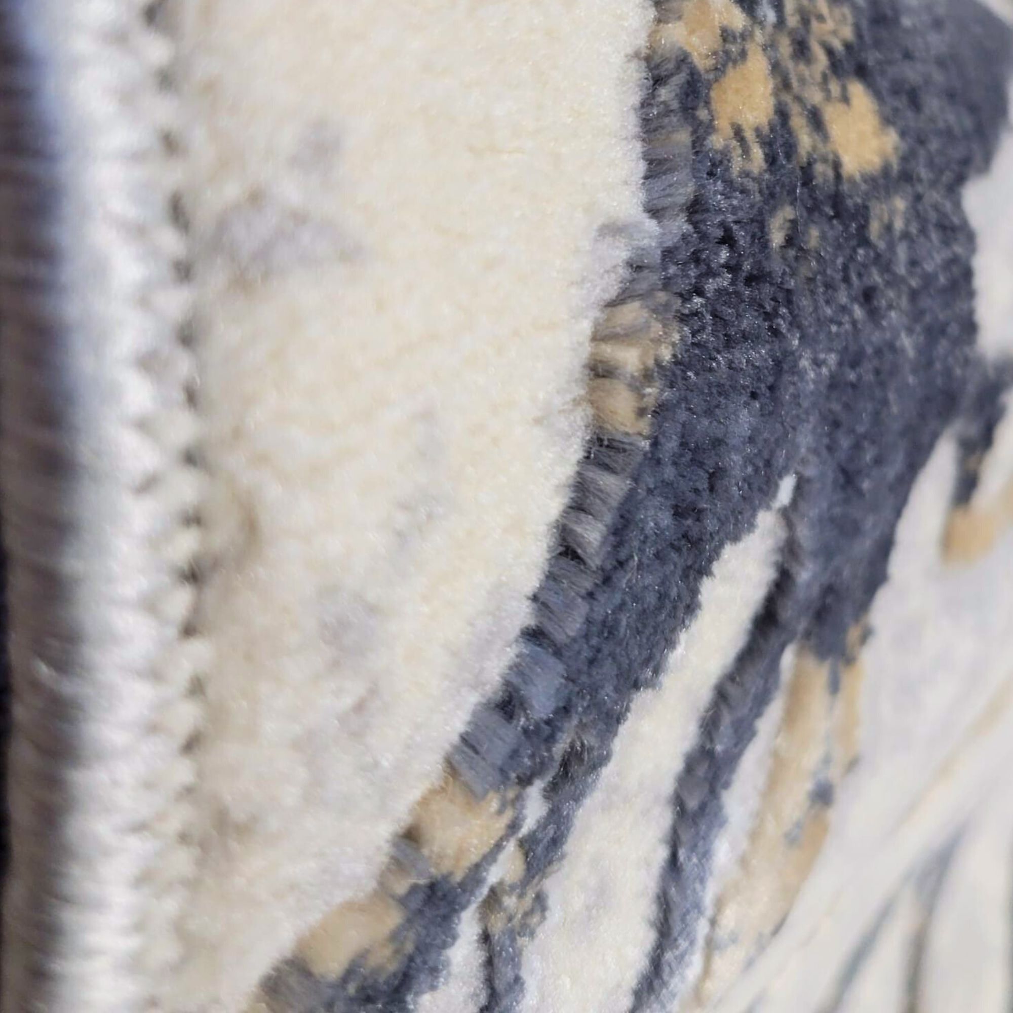 Current Gray PGI Rug 9x12 ft - Image 8