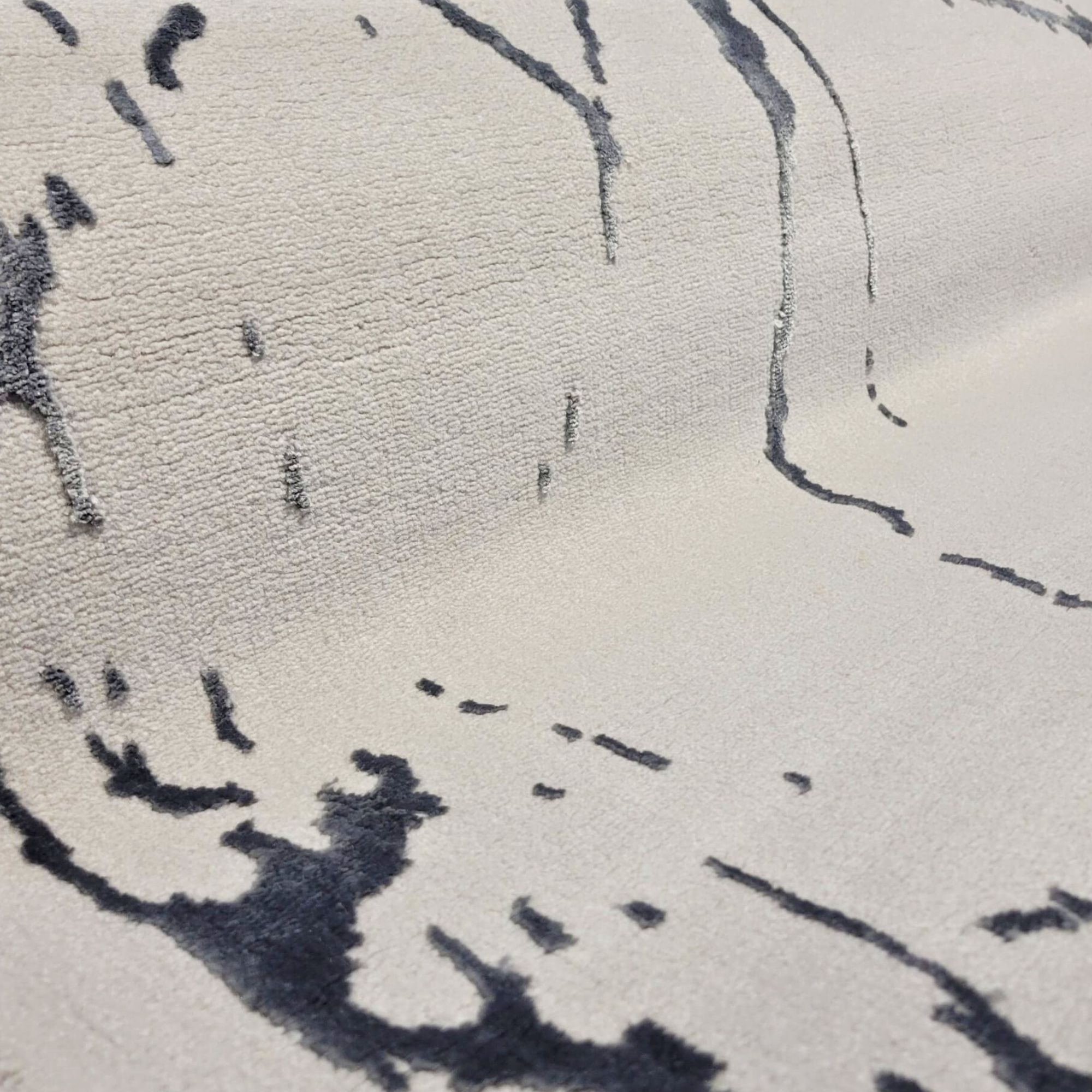 Rootline Gray Zoomed 0302A