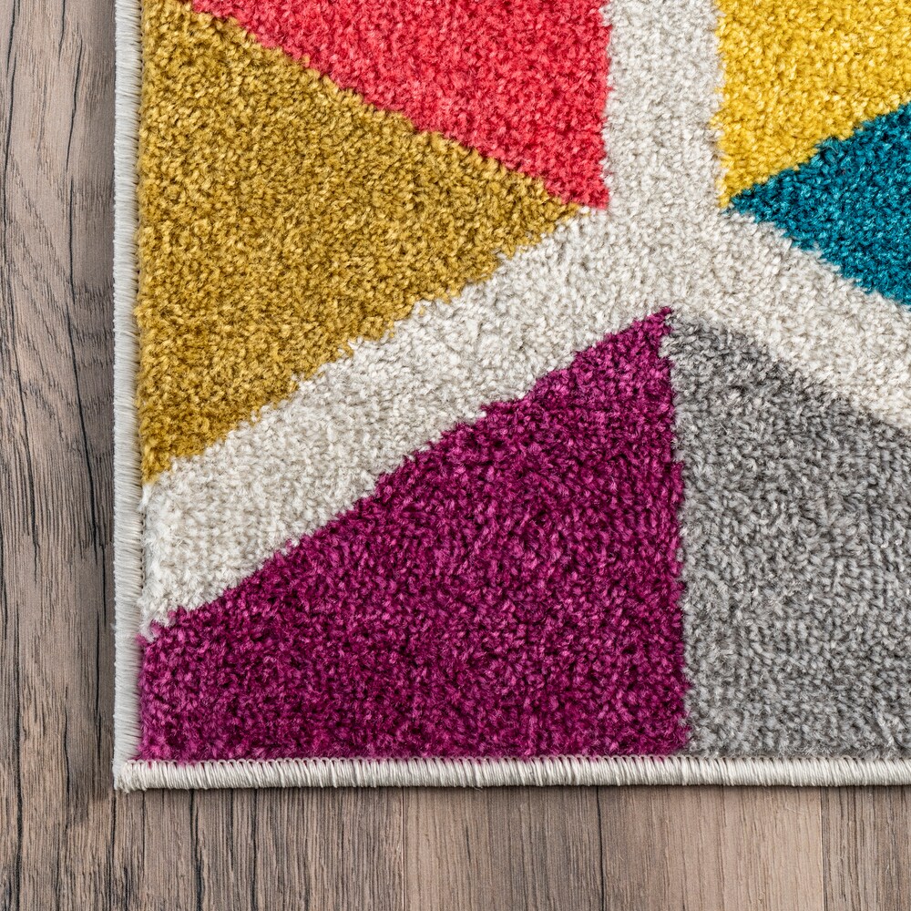 nuLOOM Maris Triangles Multi 3 ft. x 5 ft. Indoor Area Rug - Image 3